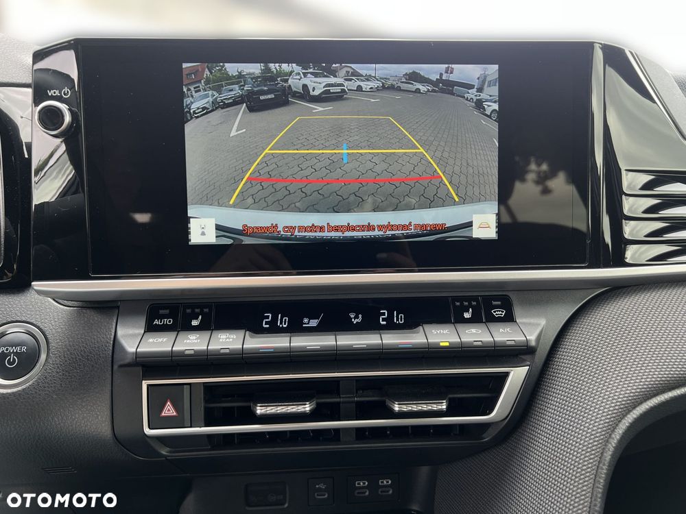 Toyota Camry - 14