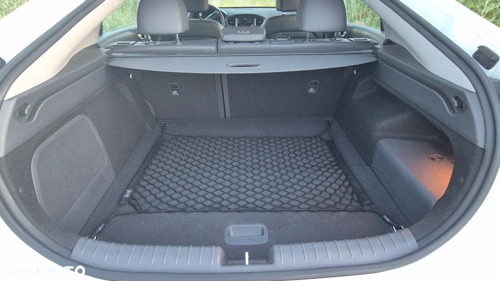 Hyundai IONIQ 1.6 GDI Premium - 11