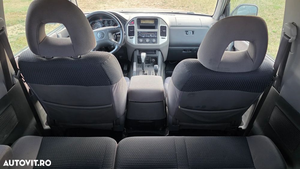 Mitsubishi Pajero 3.2 DI-D Automatik Dakar - 8