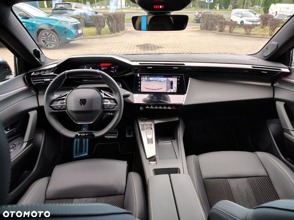Peugeot 408 - 14