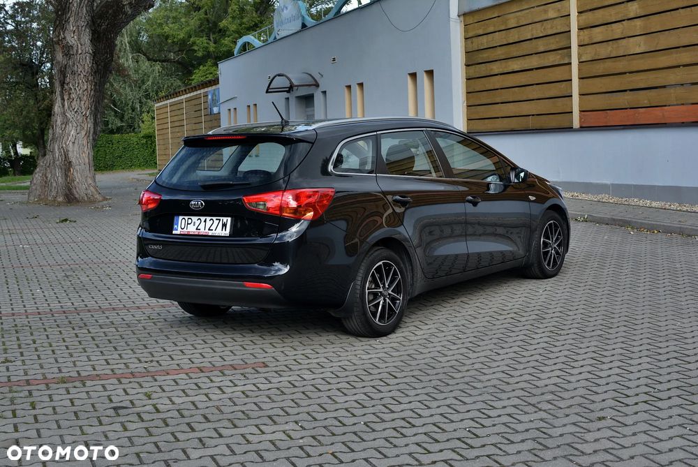Kia Ceed - 4