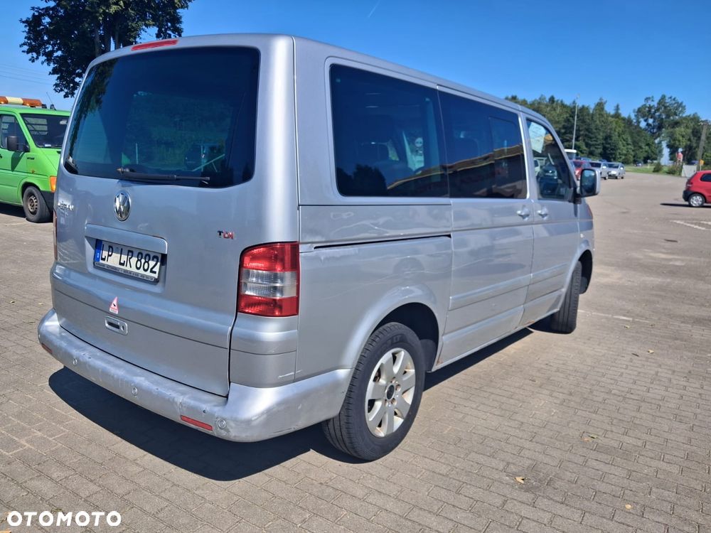 Volkswagen Multivan - 5