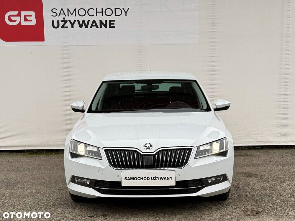 Skoda Superb 2.0 TDI SCR Style DSG - 5