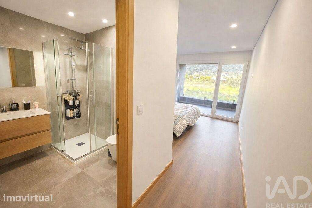Casa / Villa T4 em Cabração e Moreira do Lima de 280 m2 - Grande imagem: 5/25