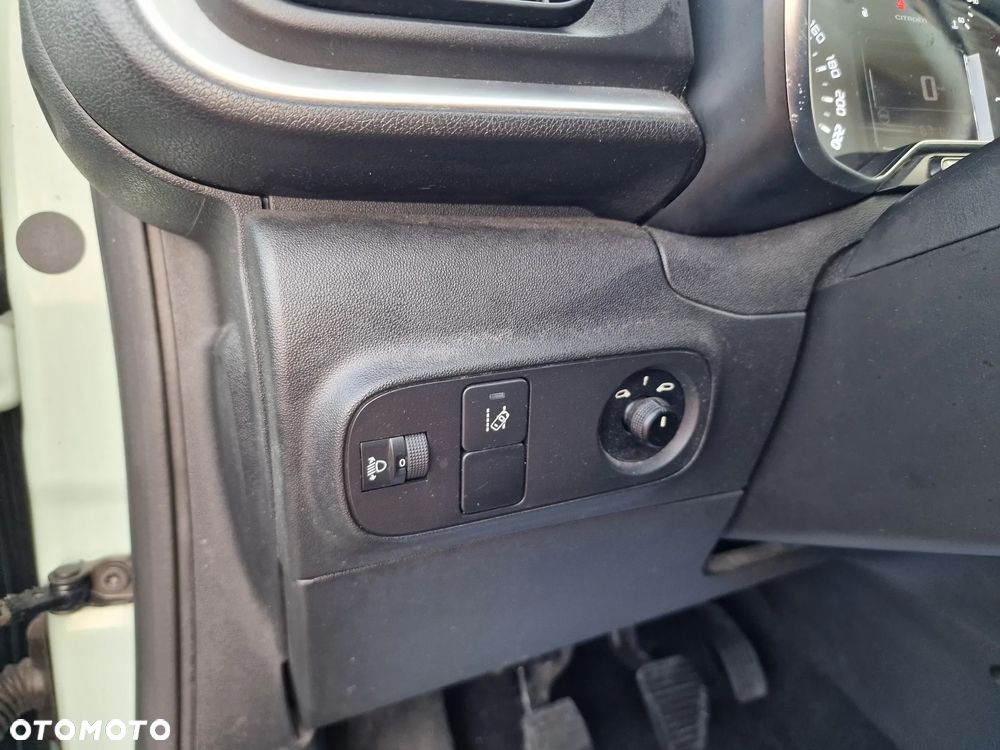 Citroën C3 Pure Tech VTi 82 Exclusive - 35