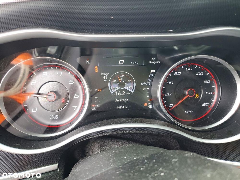 Dodge Charger 5.7 R/T - 12