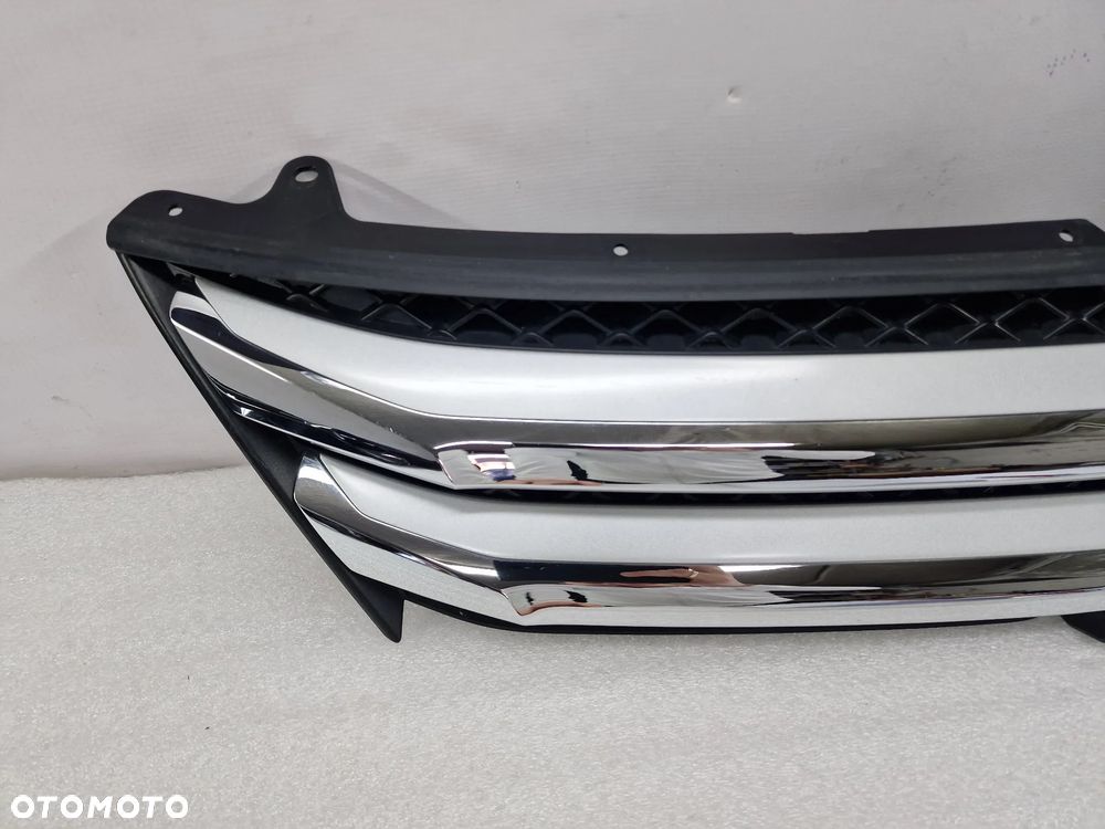 MITSUBISHI ECLIPSE CROSS 17- ATRAPA / GRILL PRZEDNI PRZÓD , NR 7450B072 / 7450B048 / 7450A402 , NR AUKCJI GL404 - 3
