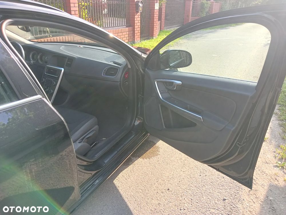 Volvo V60 D3 Summum - 8