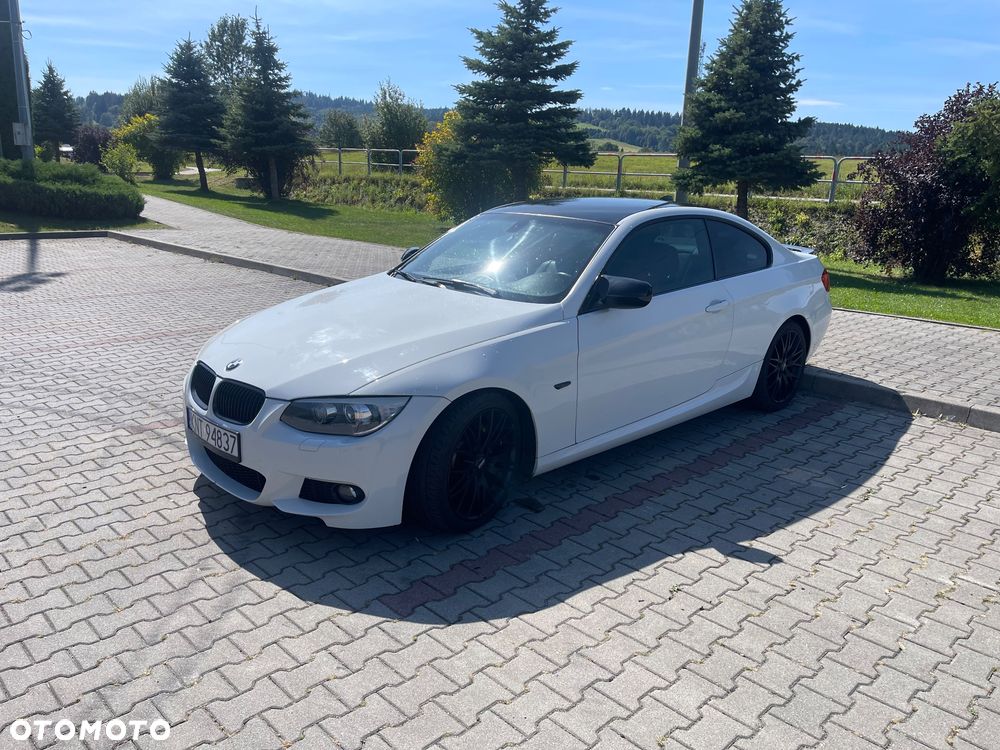 BMW Seria 3 330d xDrive Coupe - 6