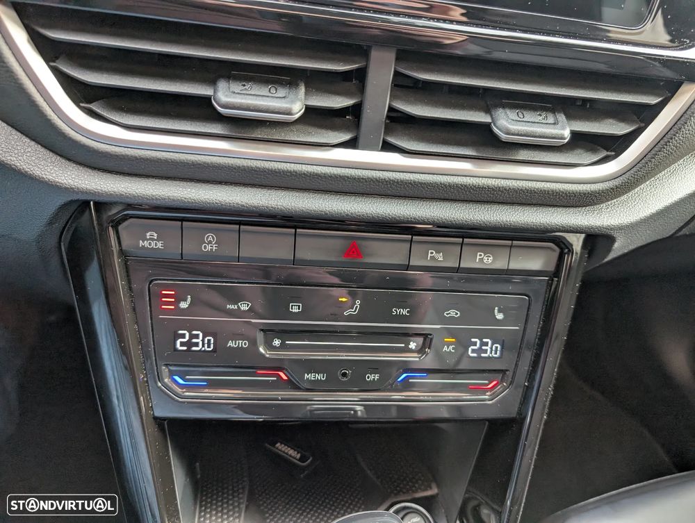 VW T-Roc 2.0 TDI R-Line DSG - 24