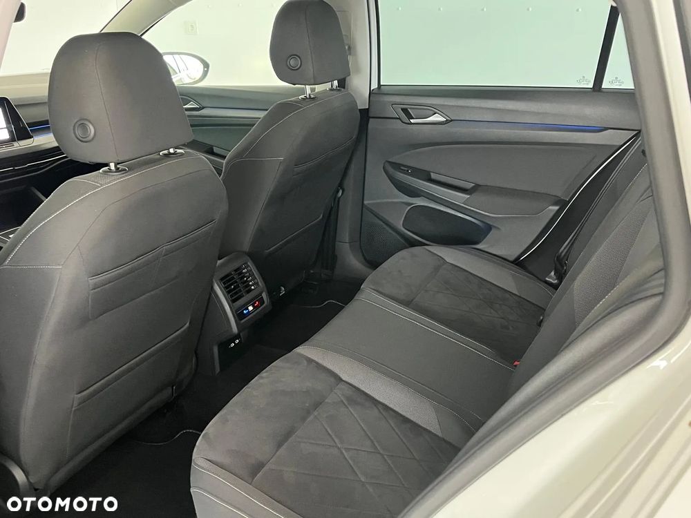 Volkswagen Golf VIII 2.0 TDI Style DSG - 33