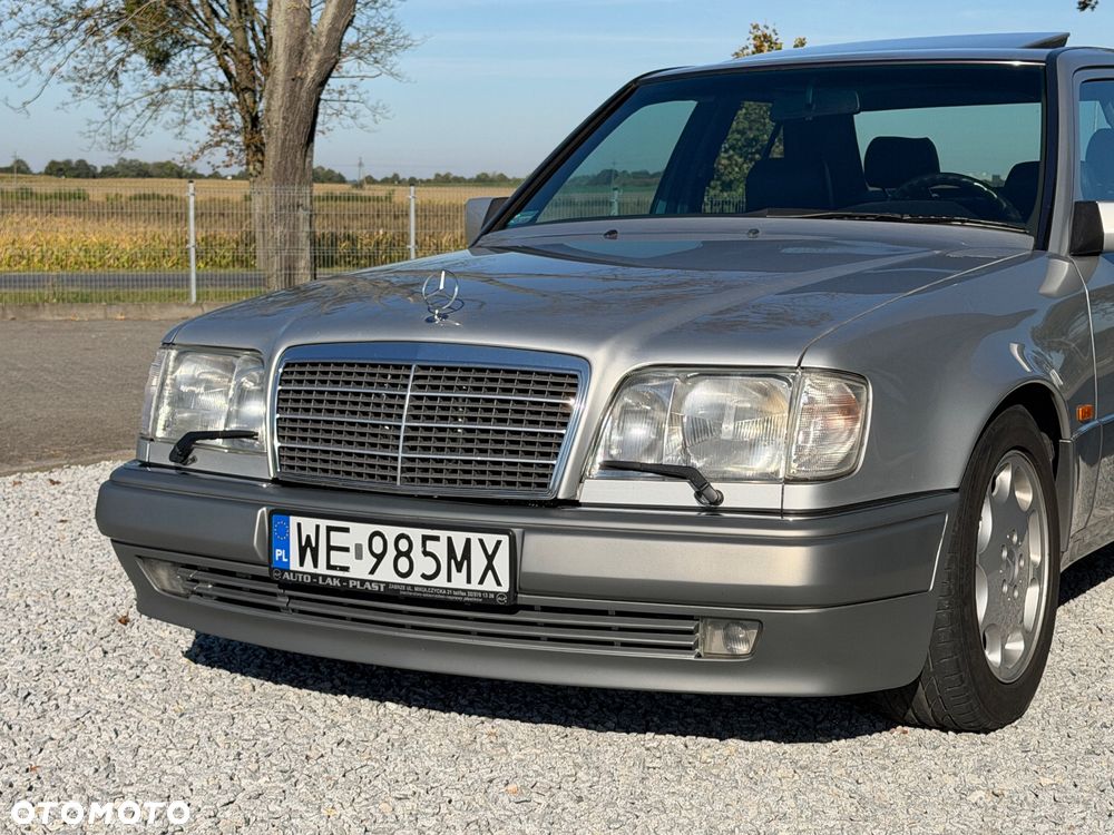 Mercedes-Benz Klasa E 500 - 3