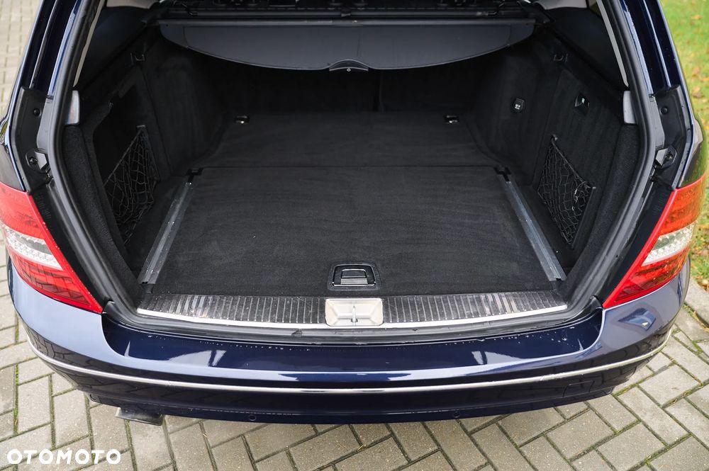 Mercedes-Benz Klasa C - 22