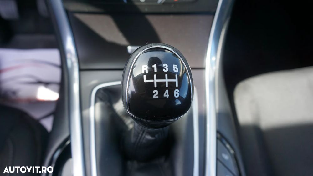 Ford S-Max 2.0 TDCi Titanium - 32