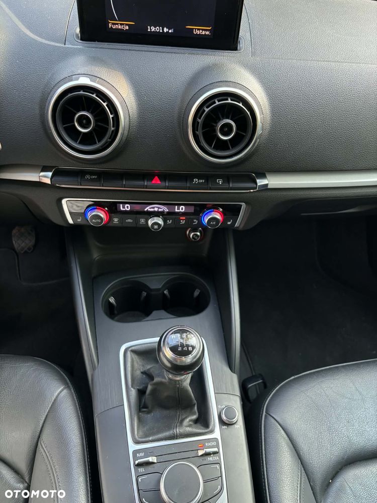 Audi A3 Sportback - 16