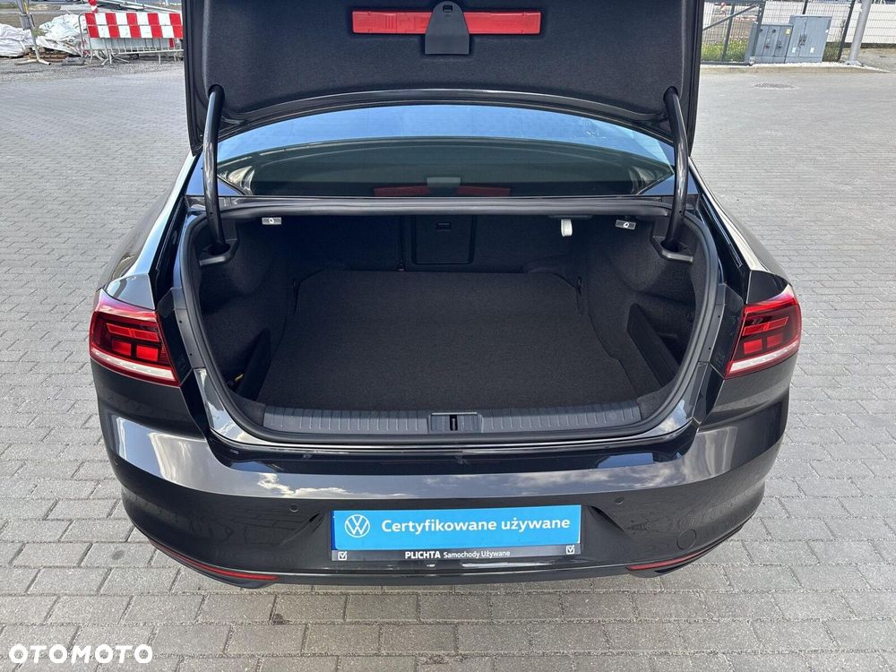 Volkswagen Passat 2.0 TDI EVO Business DSG - 9
