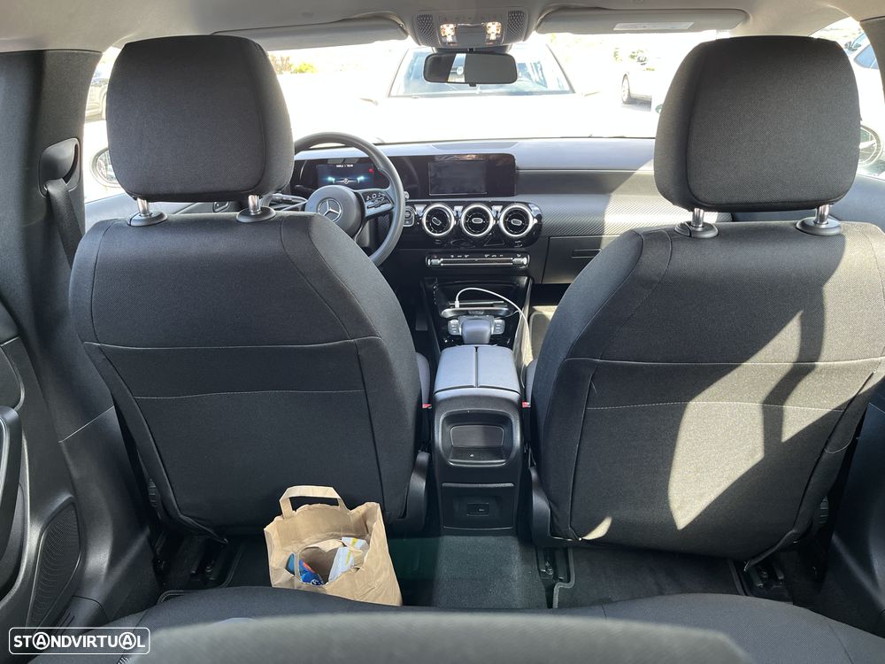Mercedes-Benz CLA 180 Shooting Brake 7G-DCT Edition 2022 - 11