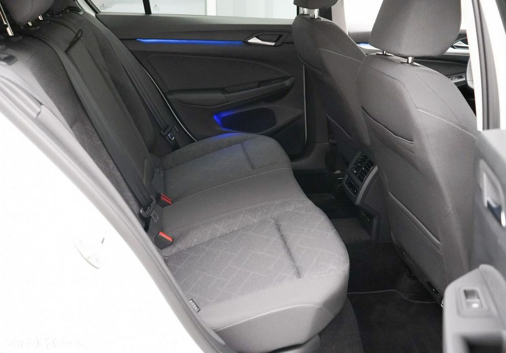 Volkswagen Golf - 26