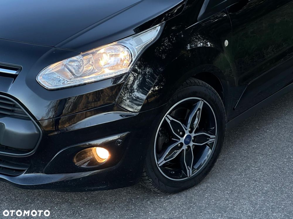 Ford Tourneo Connect Grand - 15