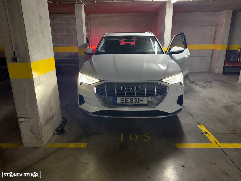 Audi 50 - 21