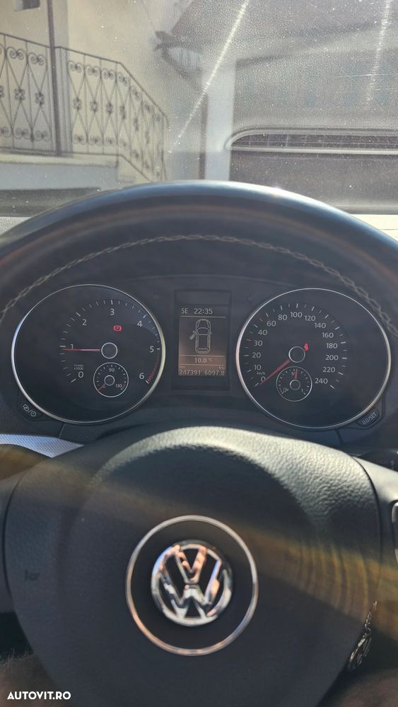 Volkswagen Golf 2.0 TDI DPF Comfortline - 10