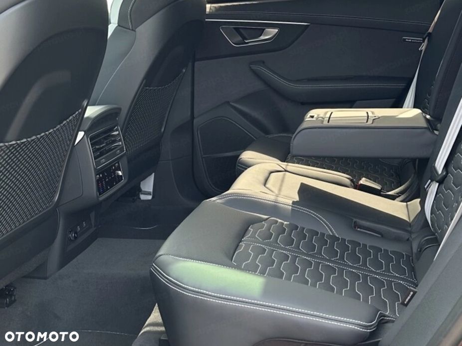 Audi RS Q8 - 15