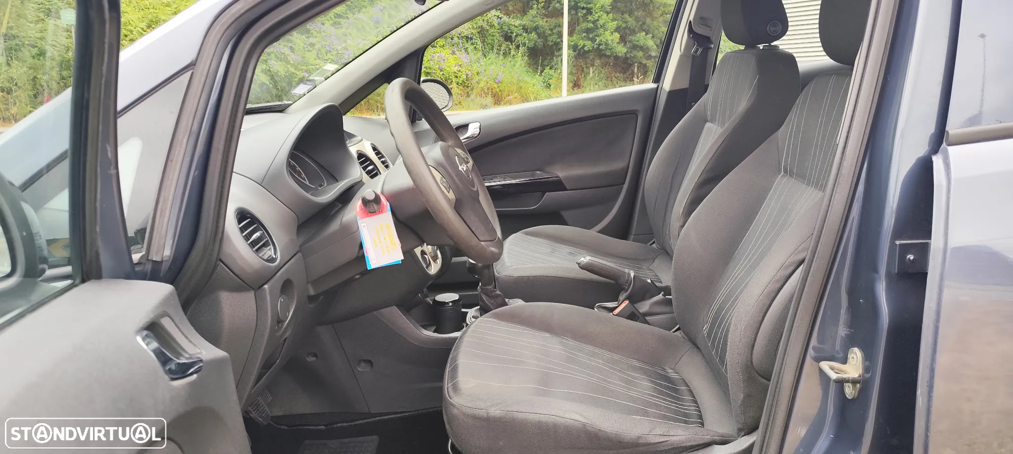Opel Corsa 1.2 Enjoy - 9