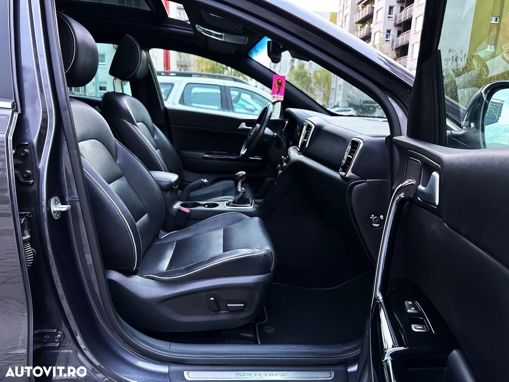 Kia Sportage 2,0 CRDI AWD GT Line - 26