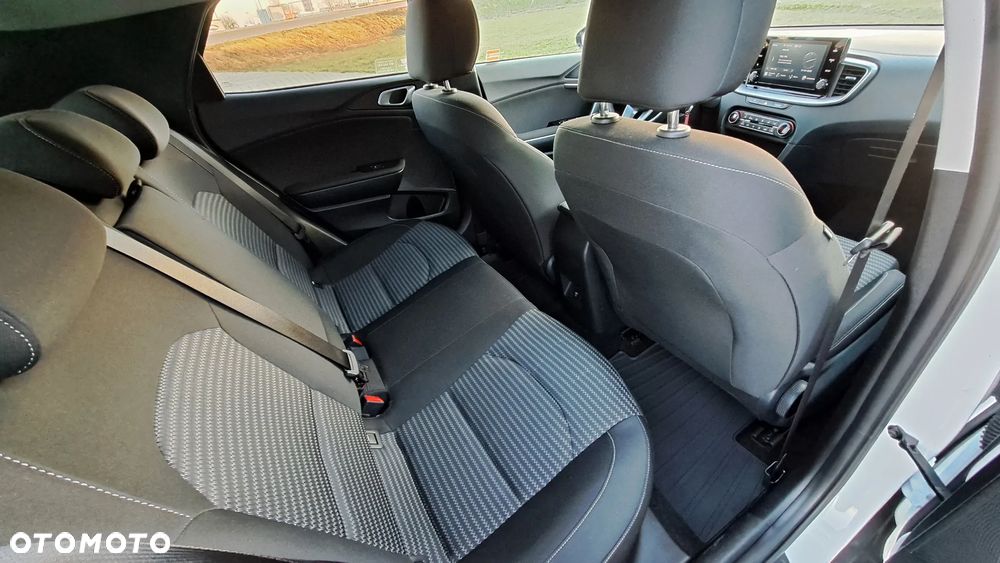 Kia XCeed 1.5 T-GDI M DCT - 25