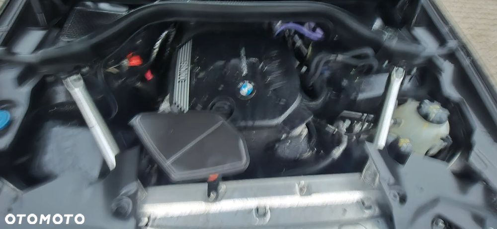 BMW X3 xDrive20d MHEV Advantage - 23