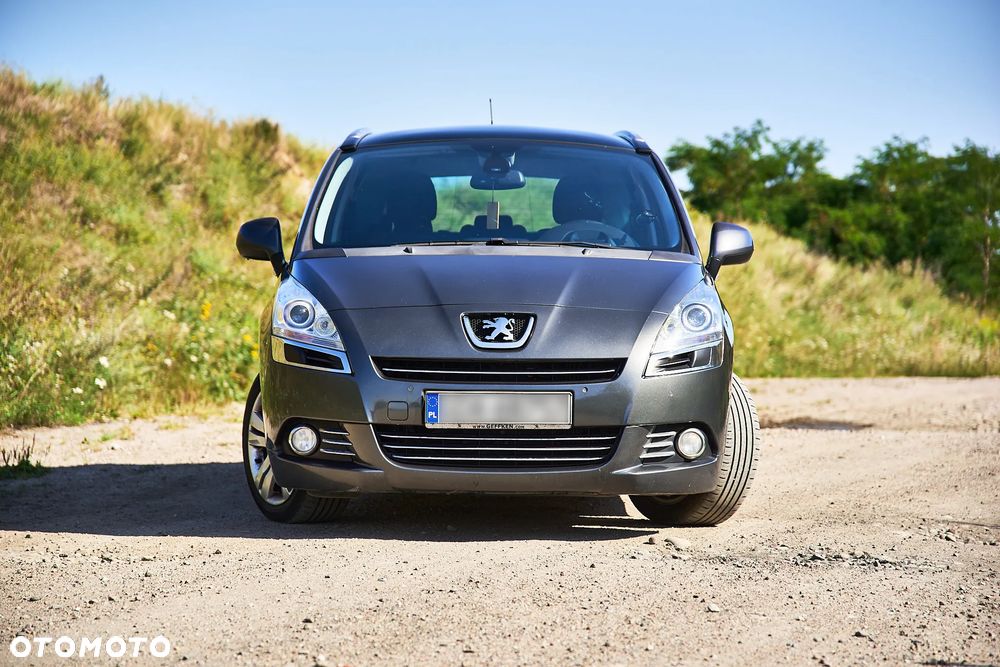 Peugeot 5008 2.0 HDi Premium + - 2
