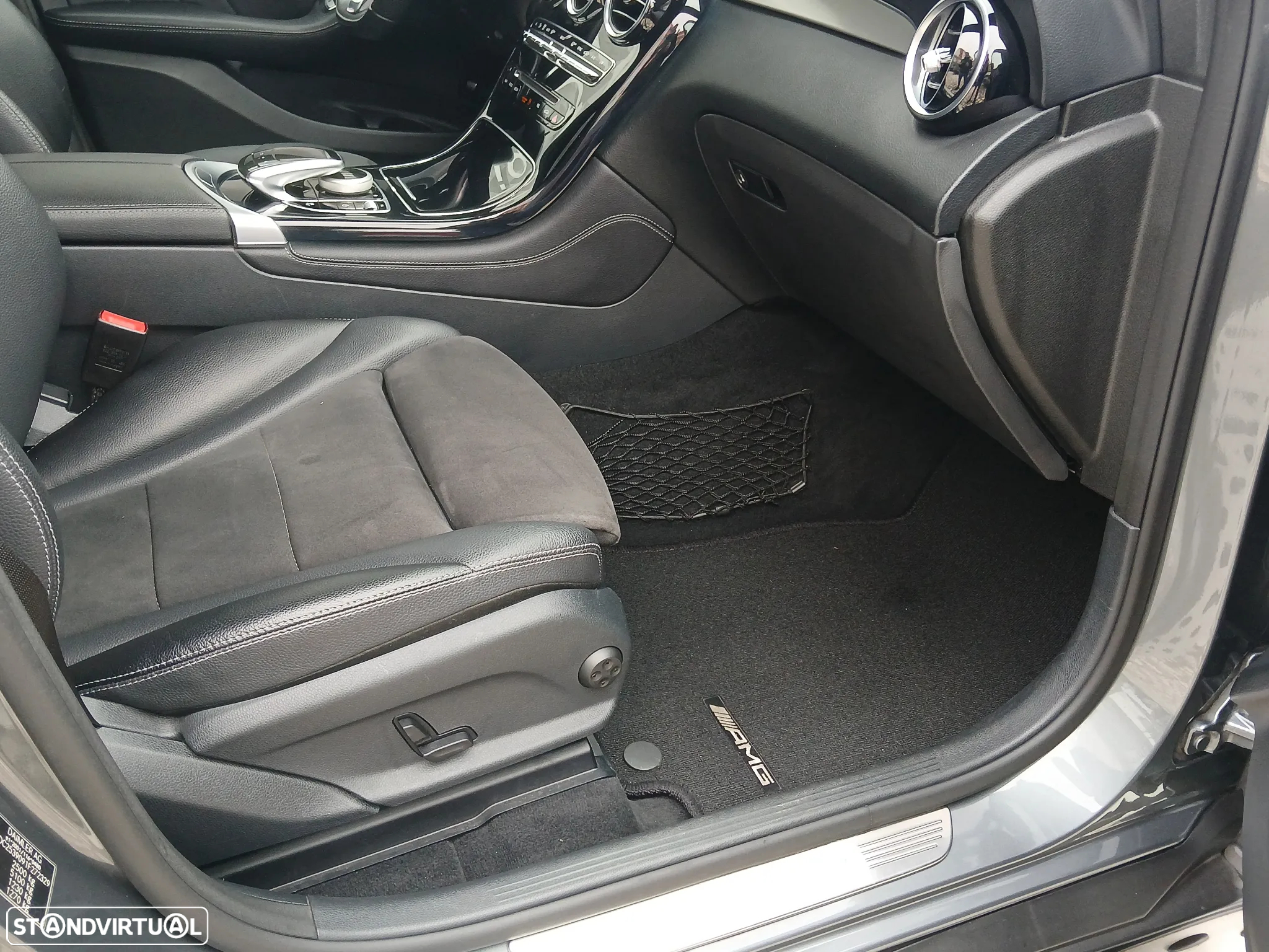 Mercedes-Benz GLC 250 d 4Matic 9G-TRONIC AMG Line - 20