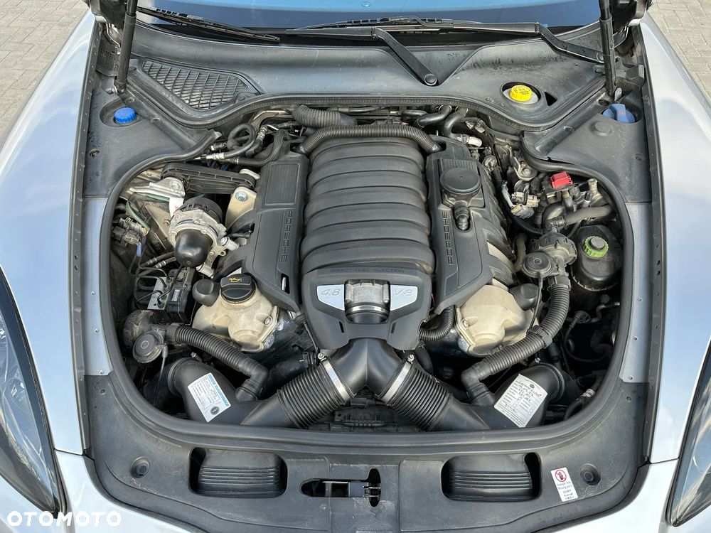 Porsche Panamera GTS - 30