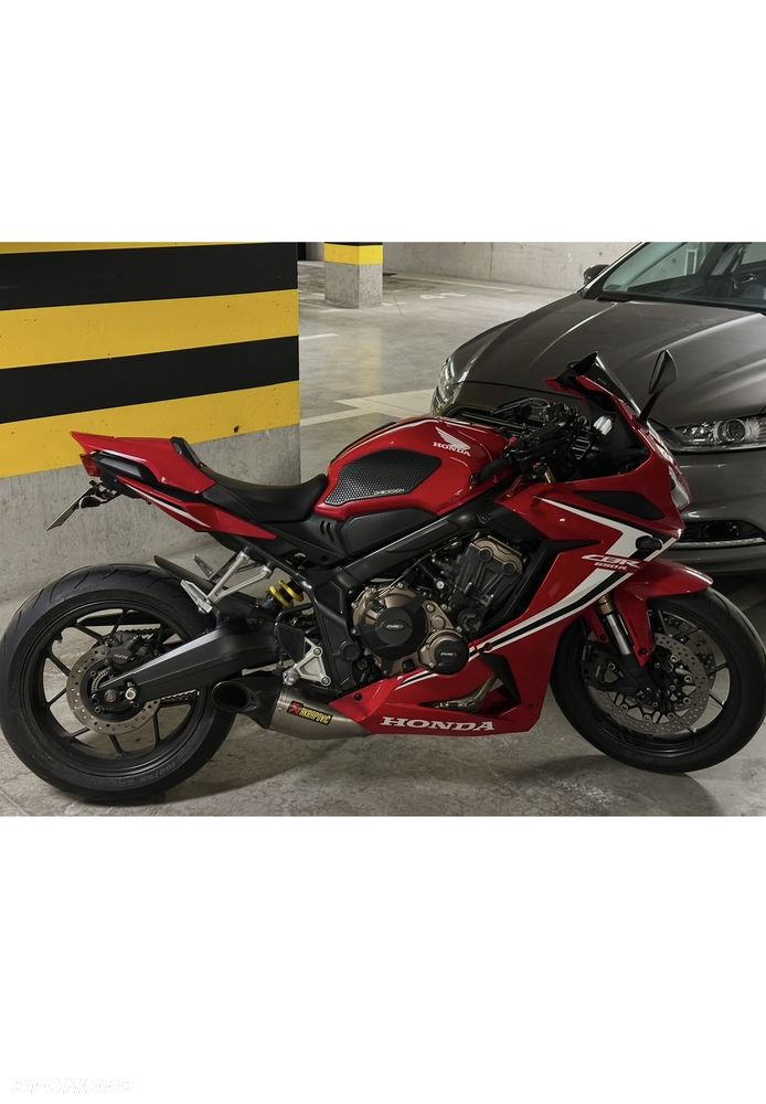 Honda CBR - 3