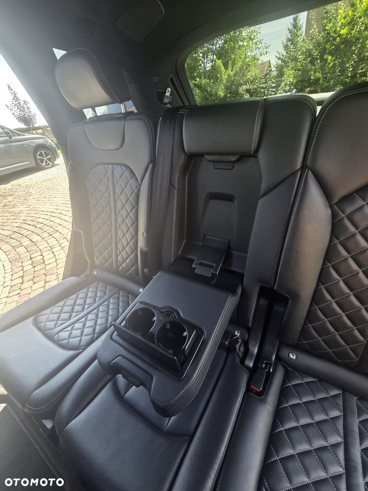 Audi SQ7 - 10
