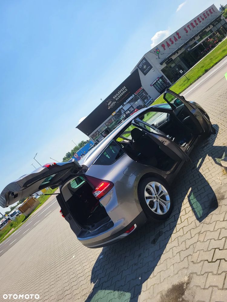 Renault Scenic - 28