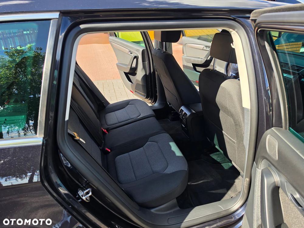 Volkswagen Passat 1.6 TDI BlueMotion Technology Highline - 19