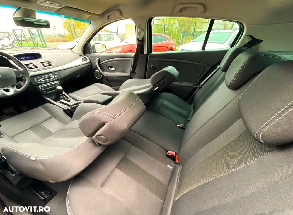 Renault Megane 1.6 16V 110 Dynamique - 21