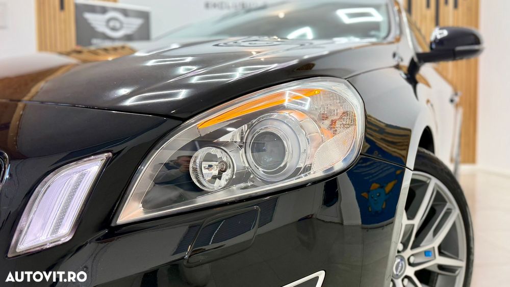 Volvo V60 D3 Momentum - 10