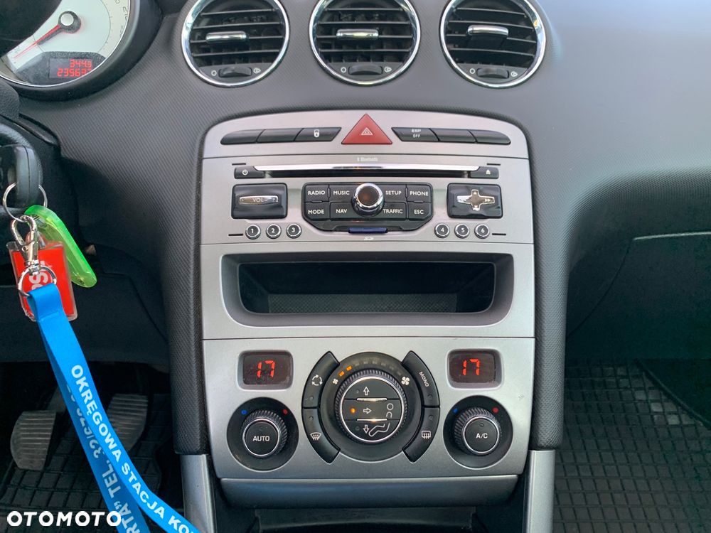 Peugeot 308 1.6 HDi Premium - 33