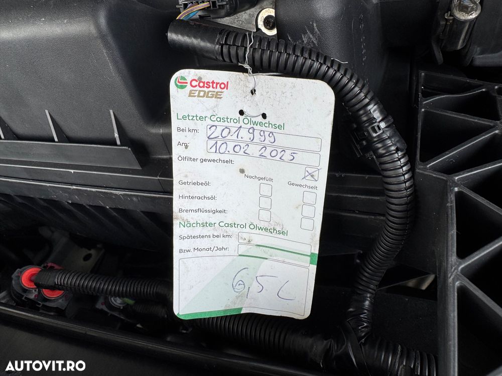 Ford Tourneo Custom - 27