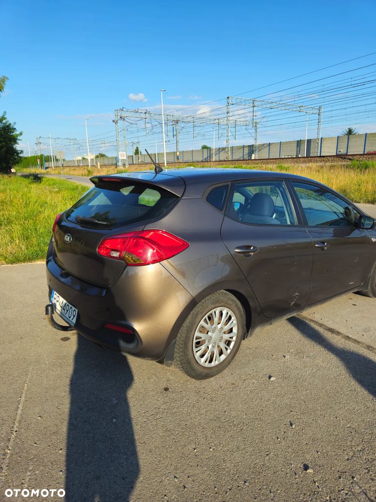 Kia Ceed - 6