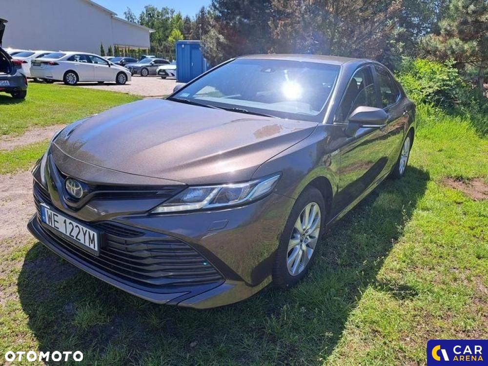 Toyota Camry - 3