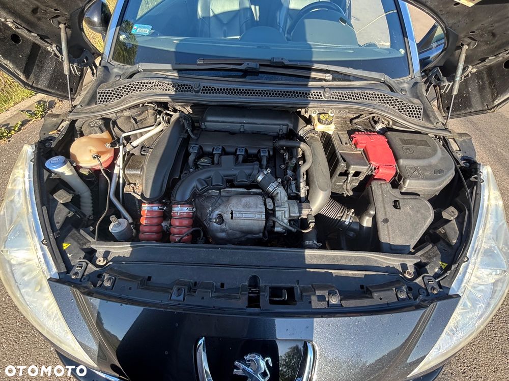 Peugeot RCZ 1.6 THP - 10