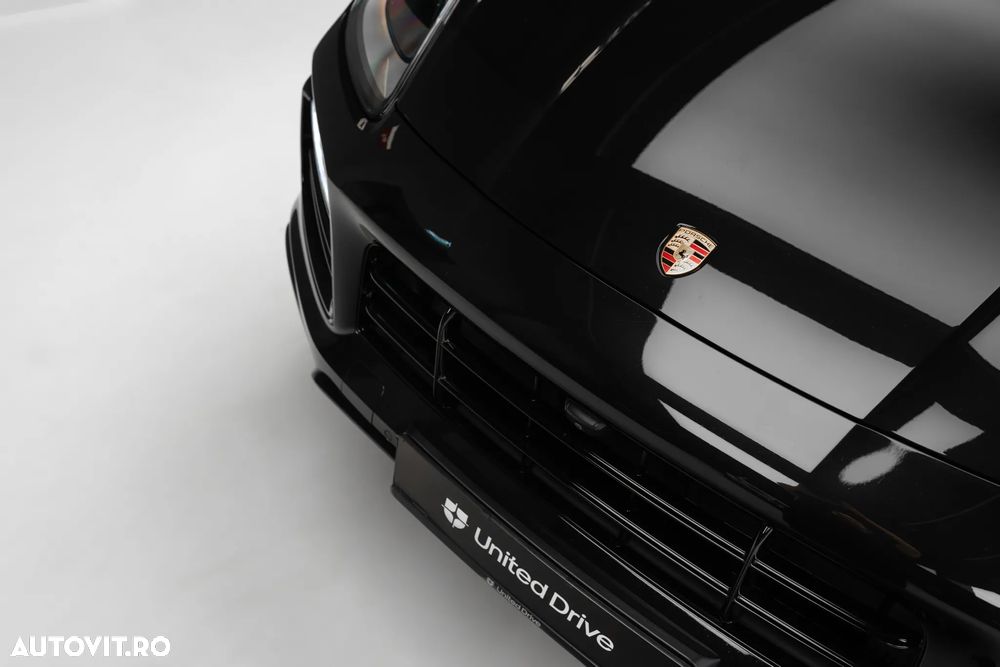 Porsche Cayenne E-Hybrid - 6