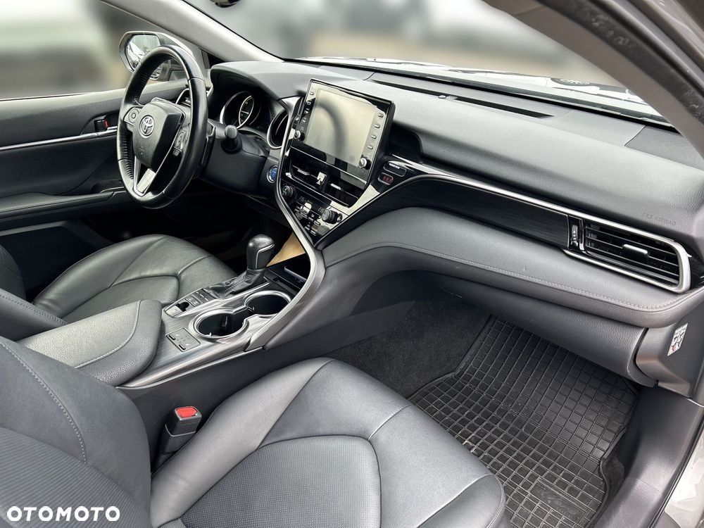 Toyota Camry 2.5 Hybrid Executive CVT - 20