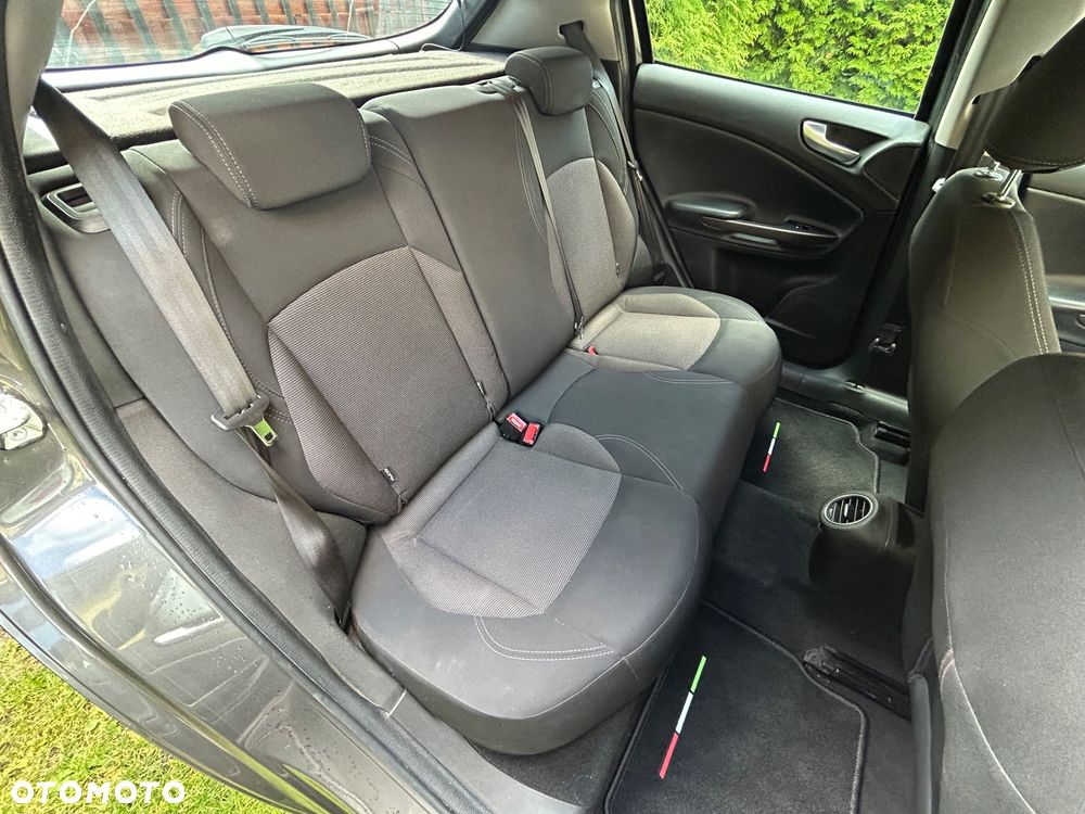 Alfa Romeo Giulietta 1.6 JTDM 16V Turismo - 20