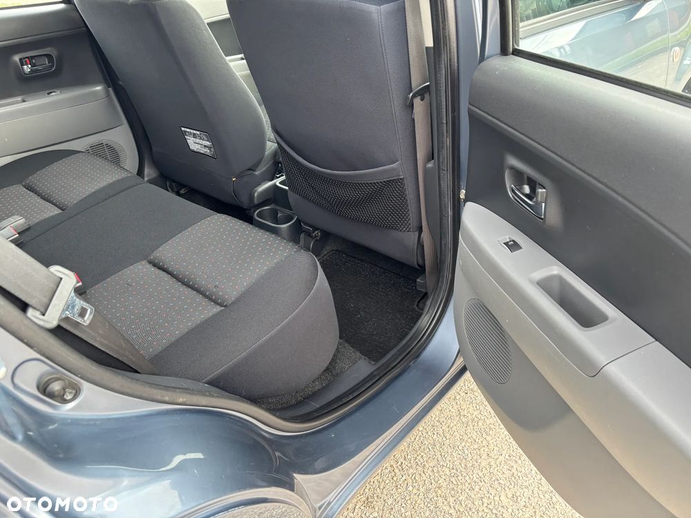 Daihatsu Sirion 1.3 - 16