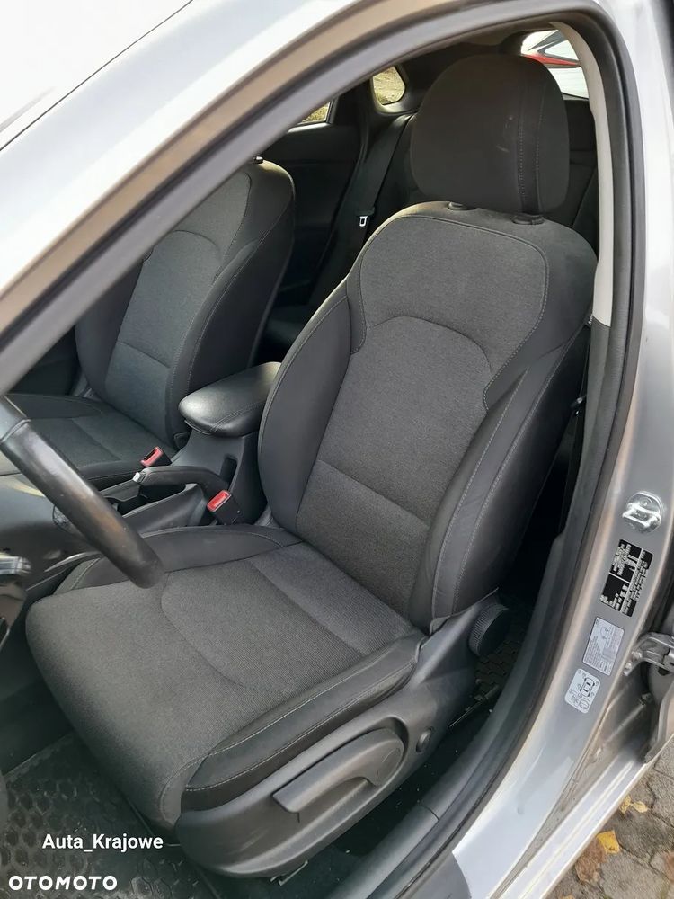 Hyundai i30 1.5 DPI Smart - 24