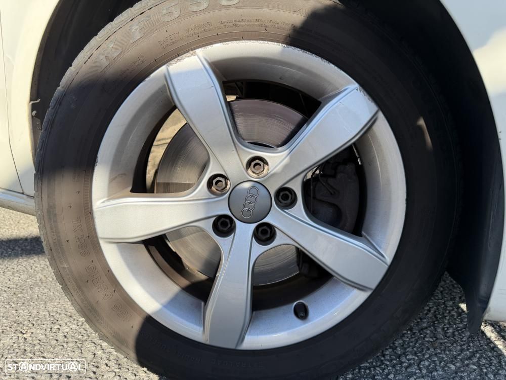 Audi A1 1.6 TDI Ambition - 4